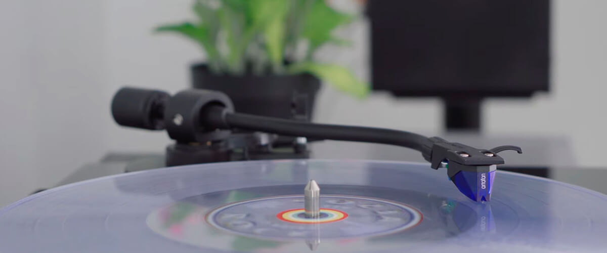 turntable on the table