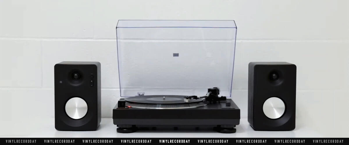 Crosley C100BT photo Crosley C100BT photo