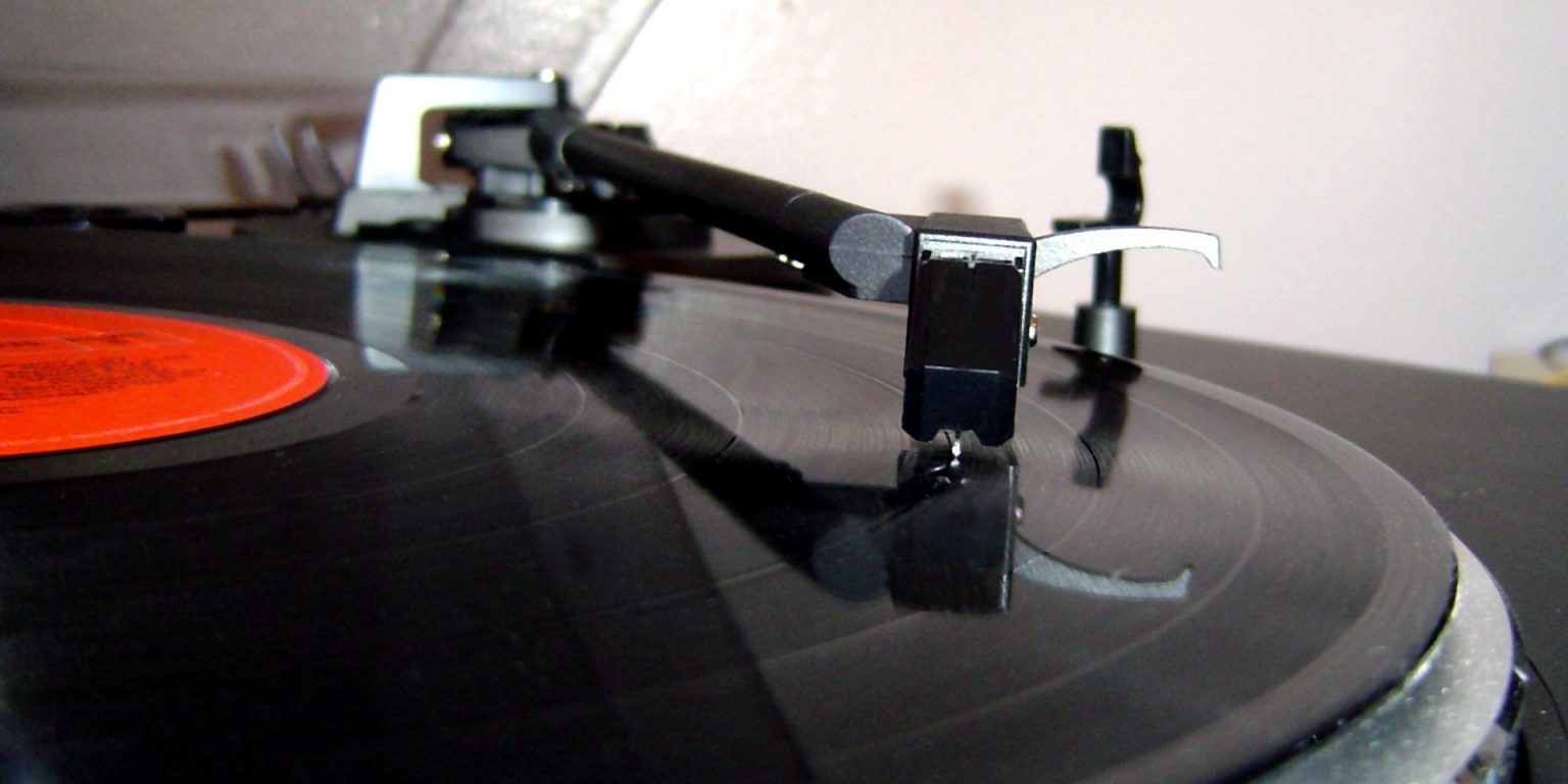 How Often Should You Clean Your Stylus? [Correct Maintenance]