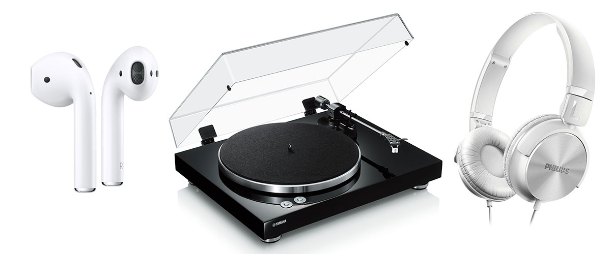 turntable with headphones
