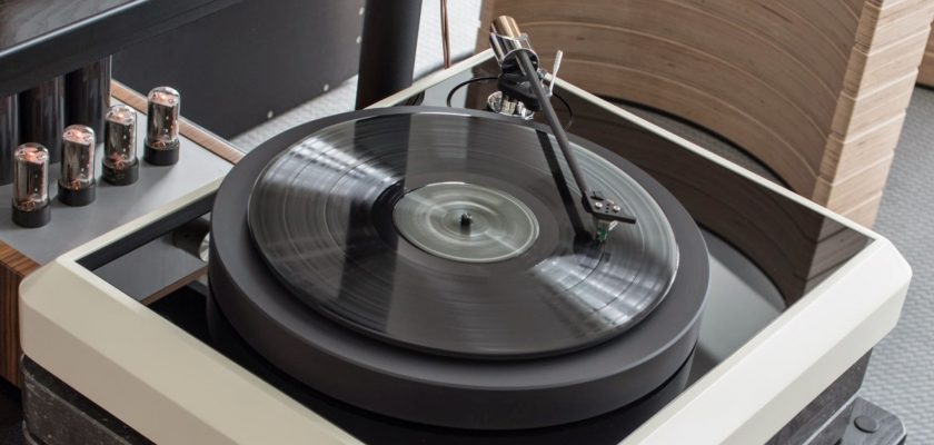 electricity powered turntable