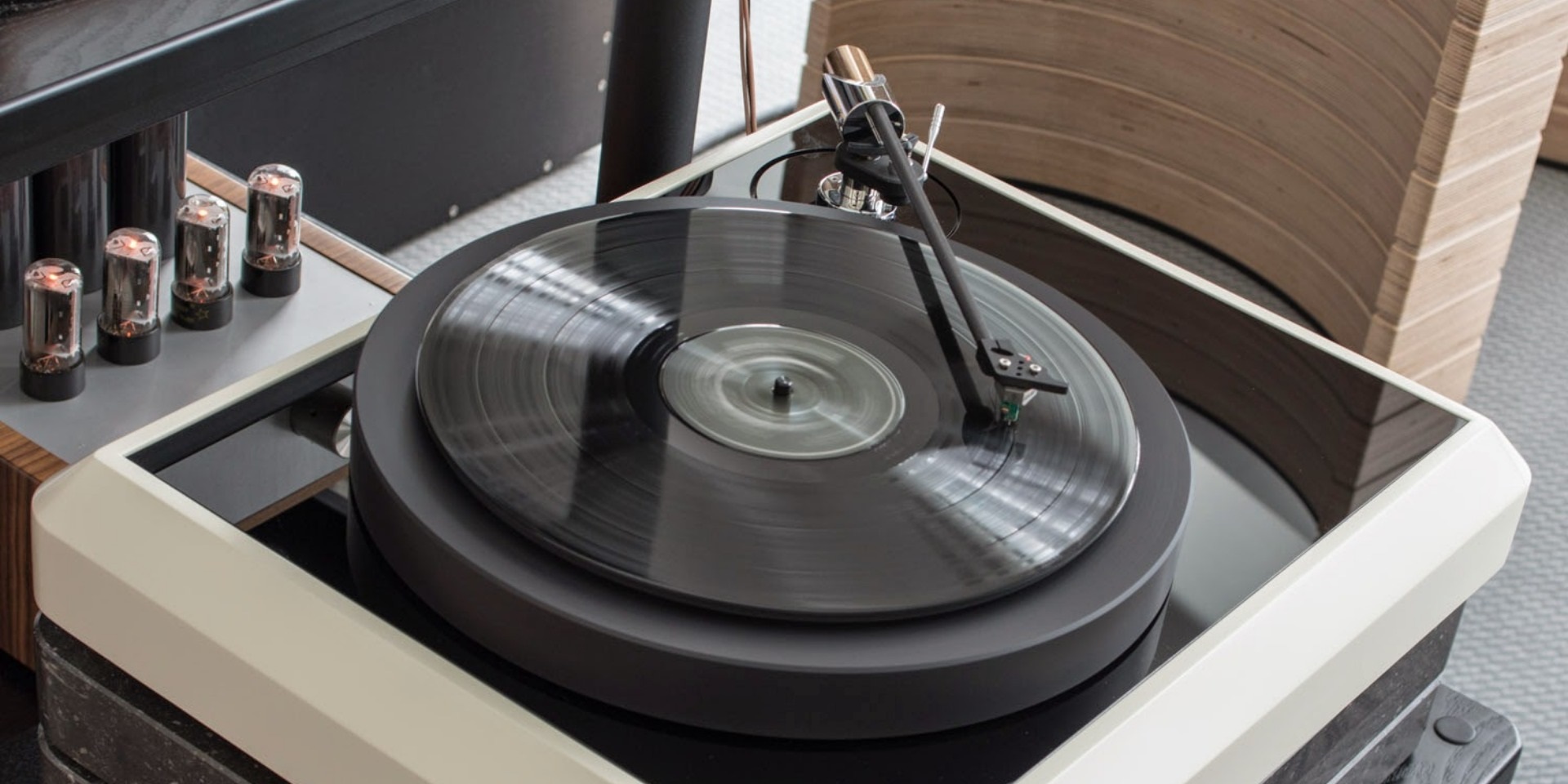 electricity powered turntable