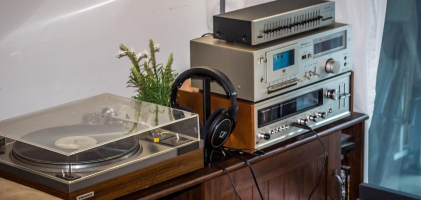 Using a turntable with receiver