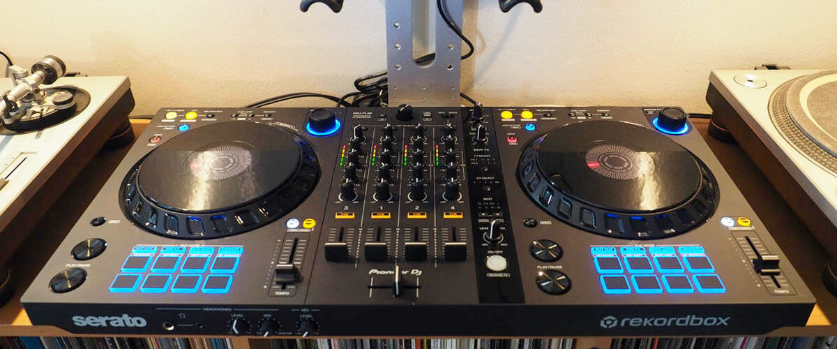 understanding DJ Controllers