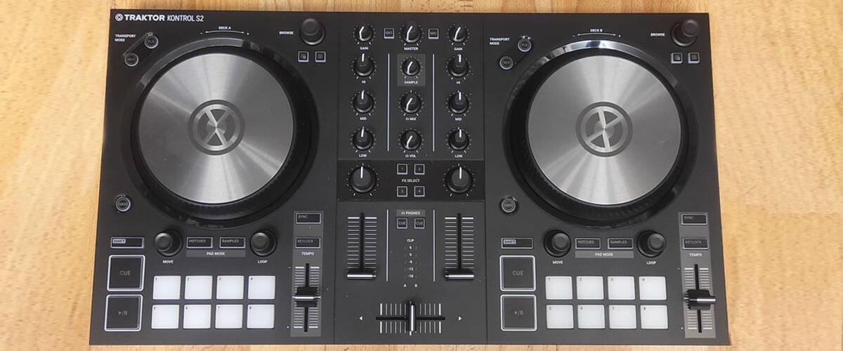 Native Instruments Traktor Kontrol S2 Mk3 sound