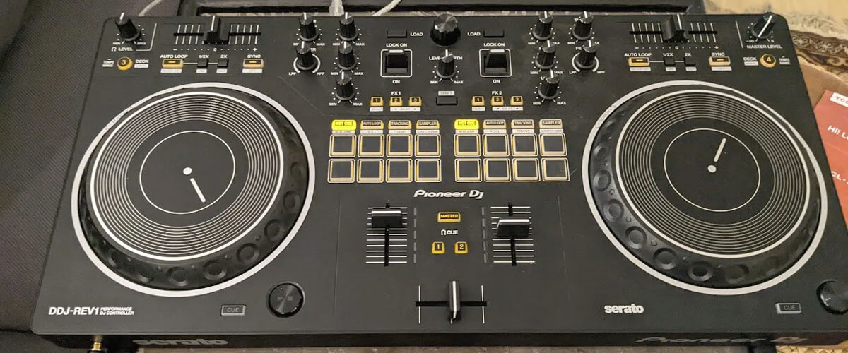 Pioneer DJ DDJ-REV1 sound