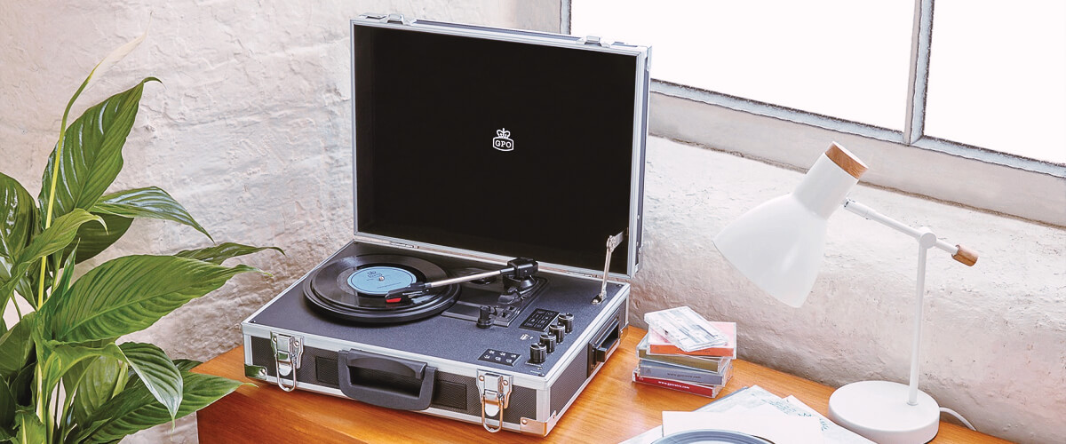 is an electricity-powered record player better?