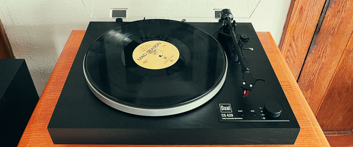 what is a fully automatic turntable?